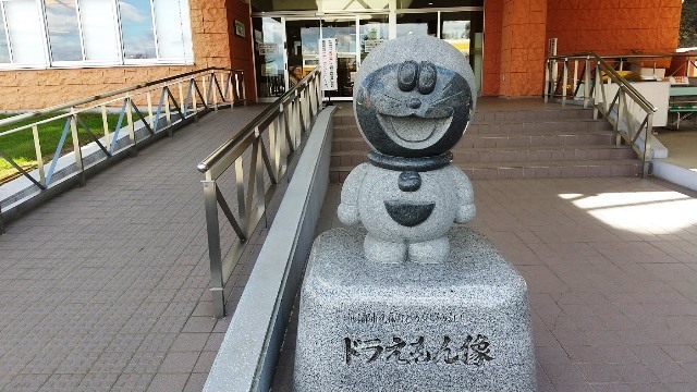 20220508ドラえもん像.JPG
